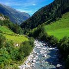 Ein kleiner Fluss im Zillertal