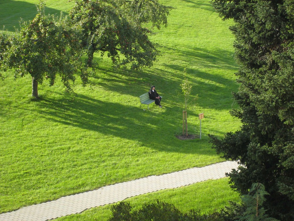 Ein kleiner Mensch - weit weg für uns - und Gott so nahe