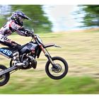 Ein kleiner Star des Motocross