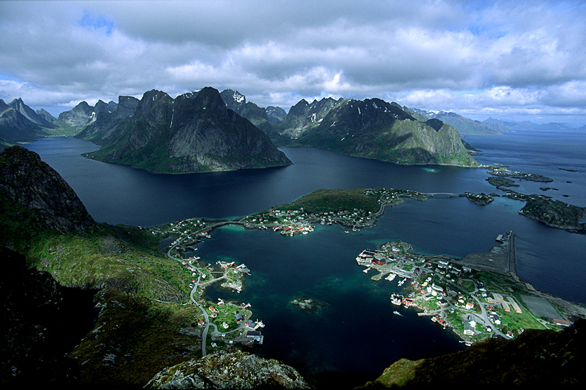 Ein kleines Fischerdorf auf den Lofoten