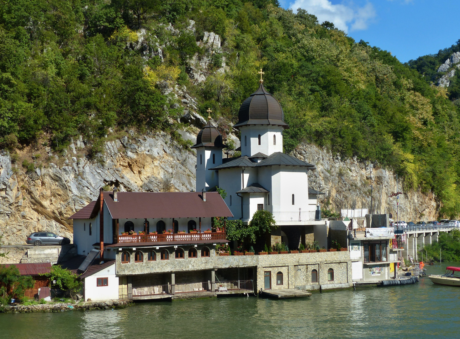 Ein Kloster direkt an der Donau