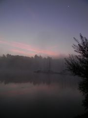 ein kühler Morgen am See