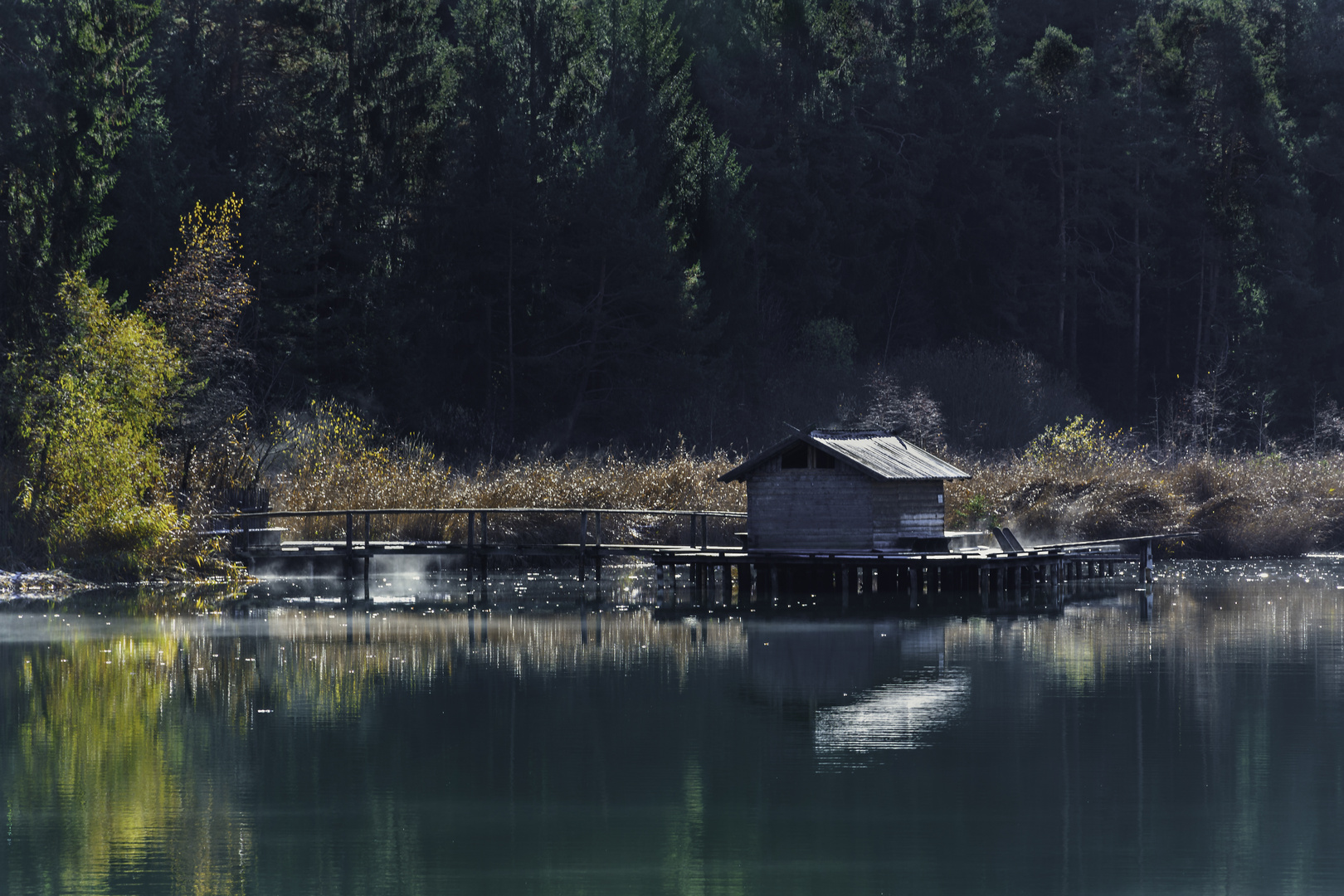 Ein kühler Morgen am Völser Weiher