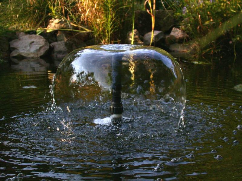 ein kugelnder Springbrunnen