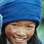 Ein lächeln in den Bergen von Tibet in  5600 m Höhe