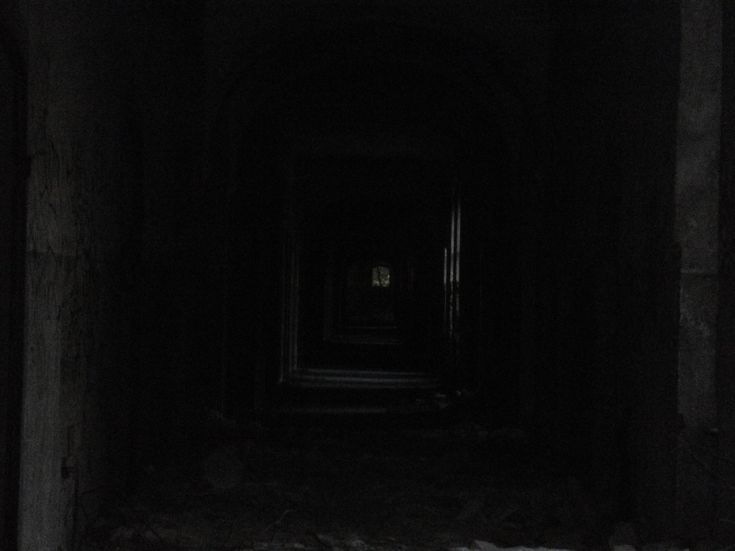 Ein Langer Dunkler Flur Foto Bild Architektur Lost Places Beeliz Heilstatten Bilder Auf Fotocommunity