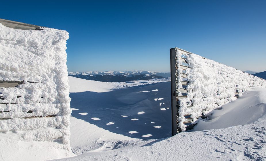 ein letzter Blick in Richtung tief winterliche Tauern...