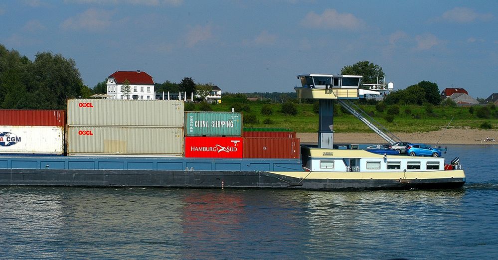 EIN LETZTER SOMMERTAG AM RHEIN