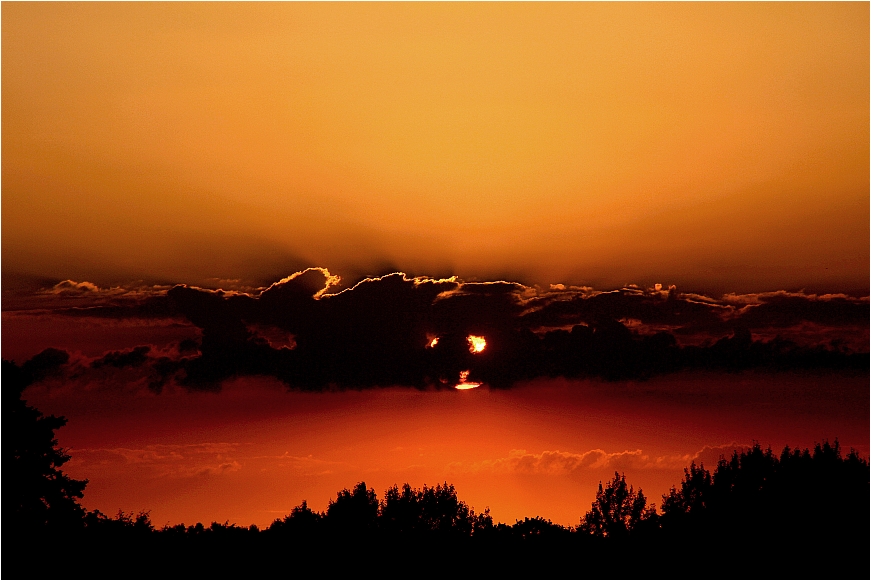 Ein letztes rotes glimmen dann ist verlöscht das Licht