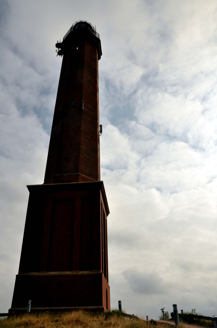 Ein Leuchtturm im Gegenlicht