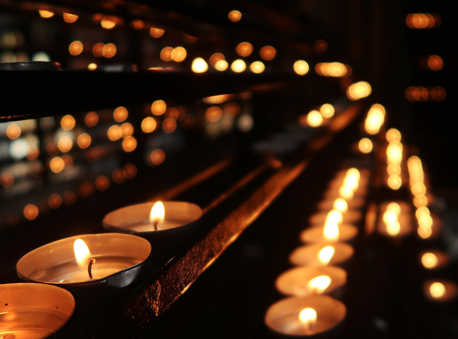 Ein Licht anzünden  - Im Stephansdom