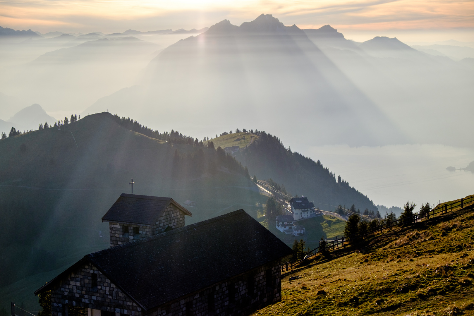 Ein Licht aus dem Nebel