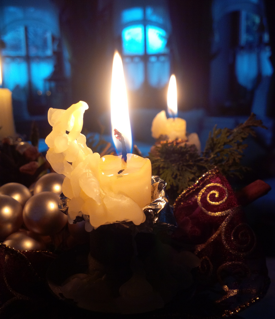 Ein Licht des Friedens, der Ruhe und Besinnlichkeit Foto & Bild 