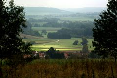 Ein Lichtblick in herbstlicher Landschaft.