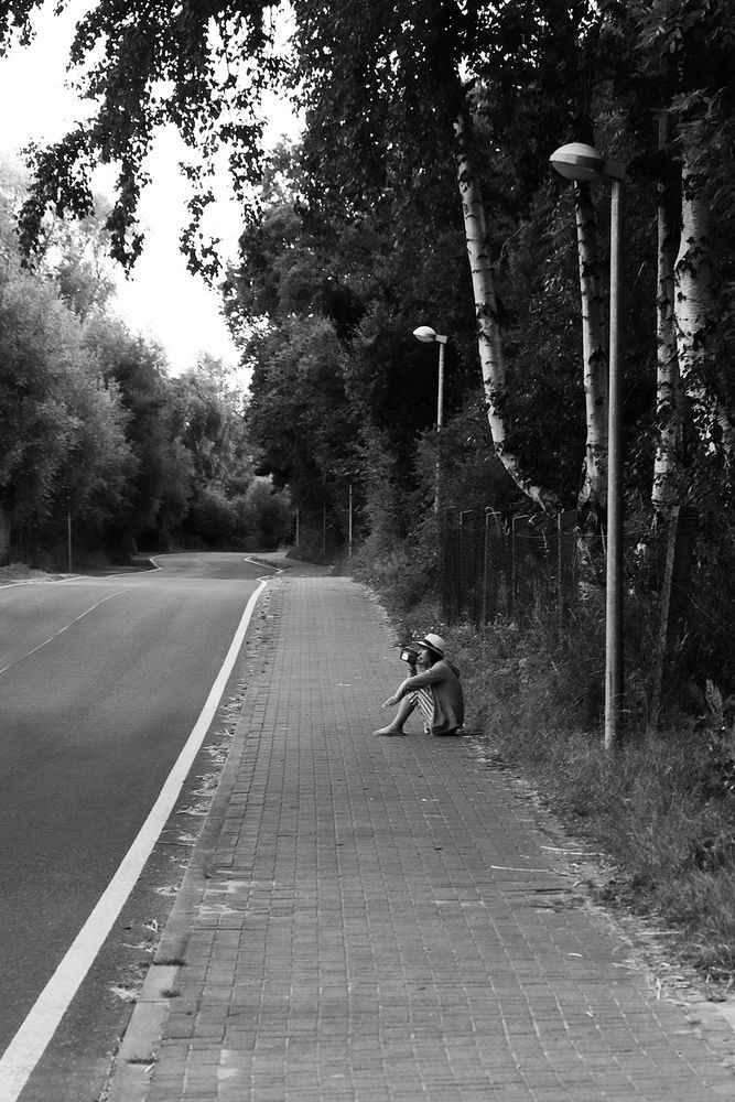Ein Mädchen im Walde Foto & Bild erwachsene menschen