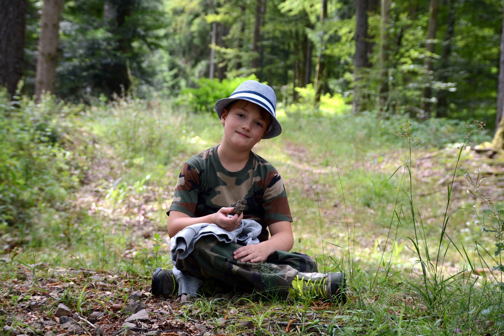 Ein Männlein sitzt im Walde....