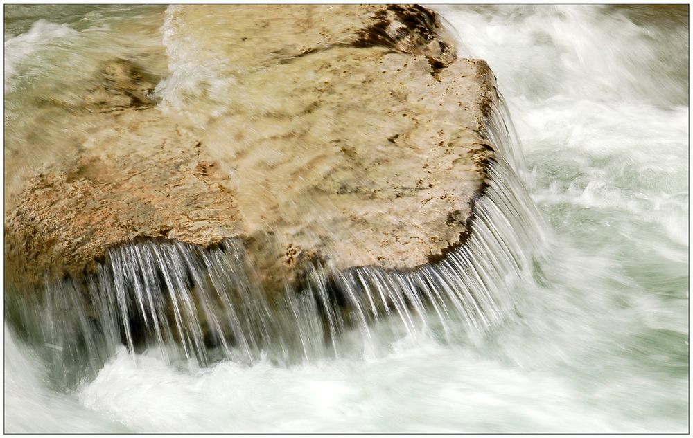 Ein Mini-Wasserfall? :-)