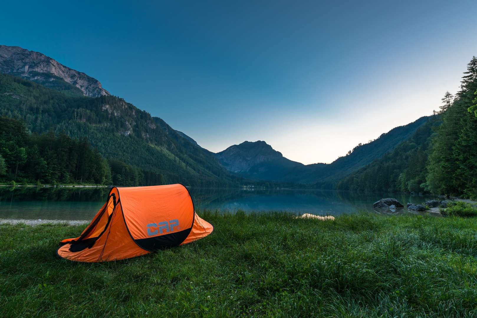 Ein Morgen am Langbathsee