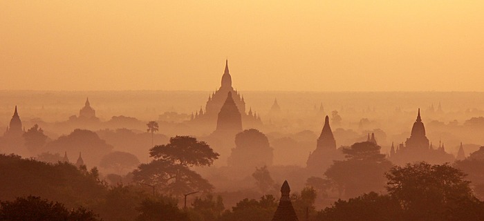 Ein Morgen in Bagan