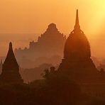 Ein Morgen in Bagan II