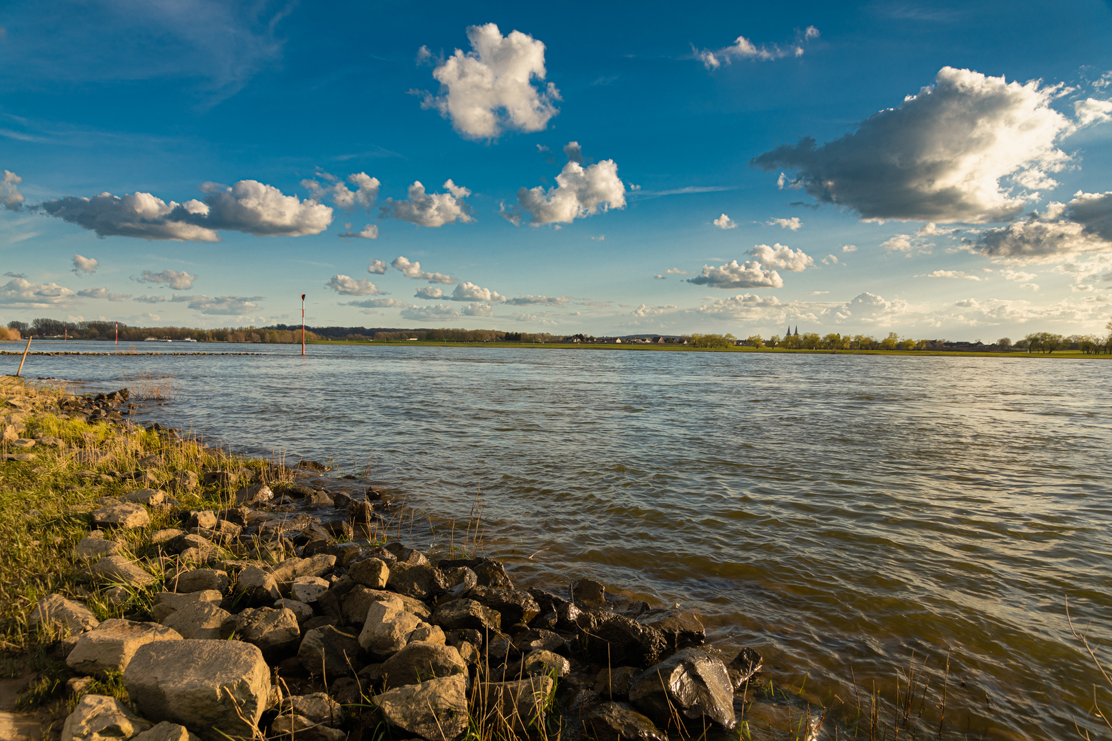 Ein Nachmittag am Rhein