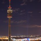 Ein nächtlicher Gruß vom Olympiaberg München