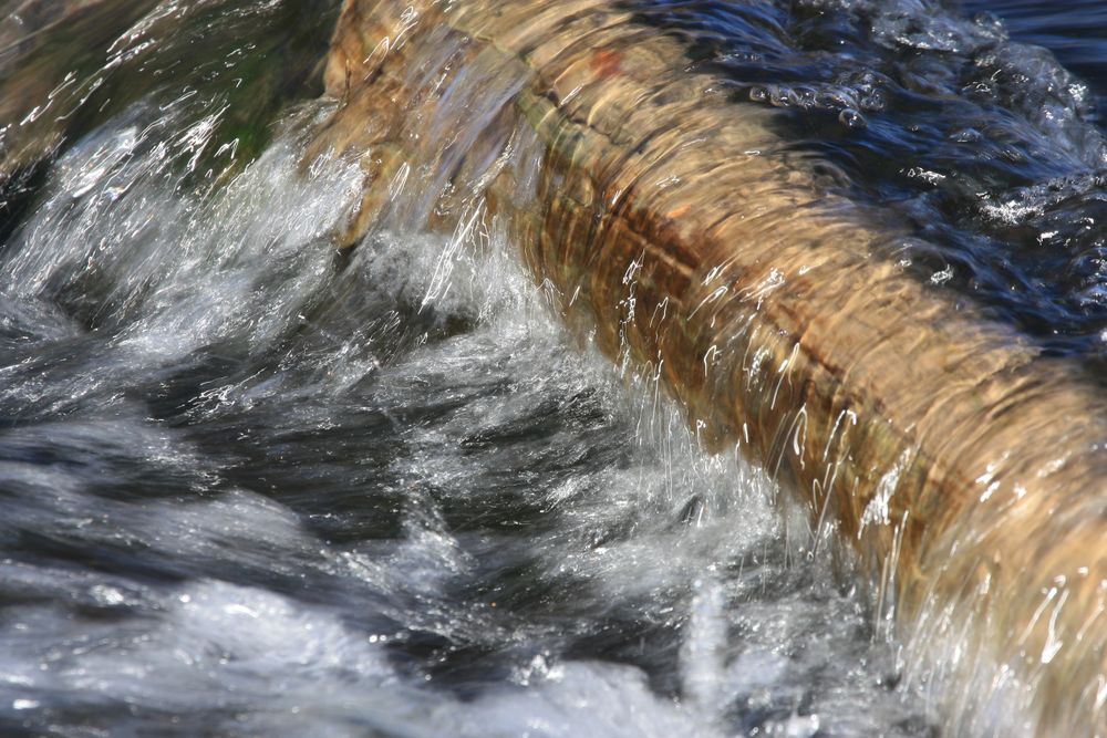 ein natürlicher Wasserfall