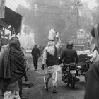 Ein nebeliger Januarmorgen in Rewari (Indien)