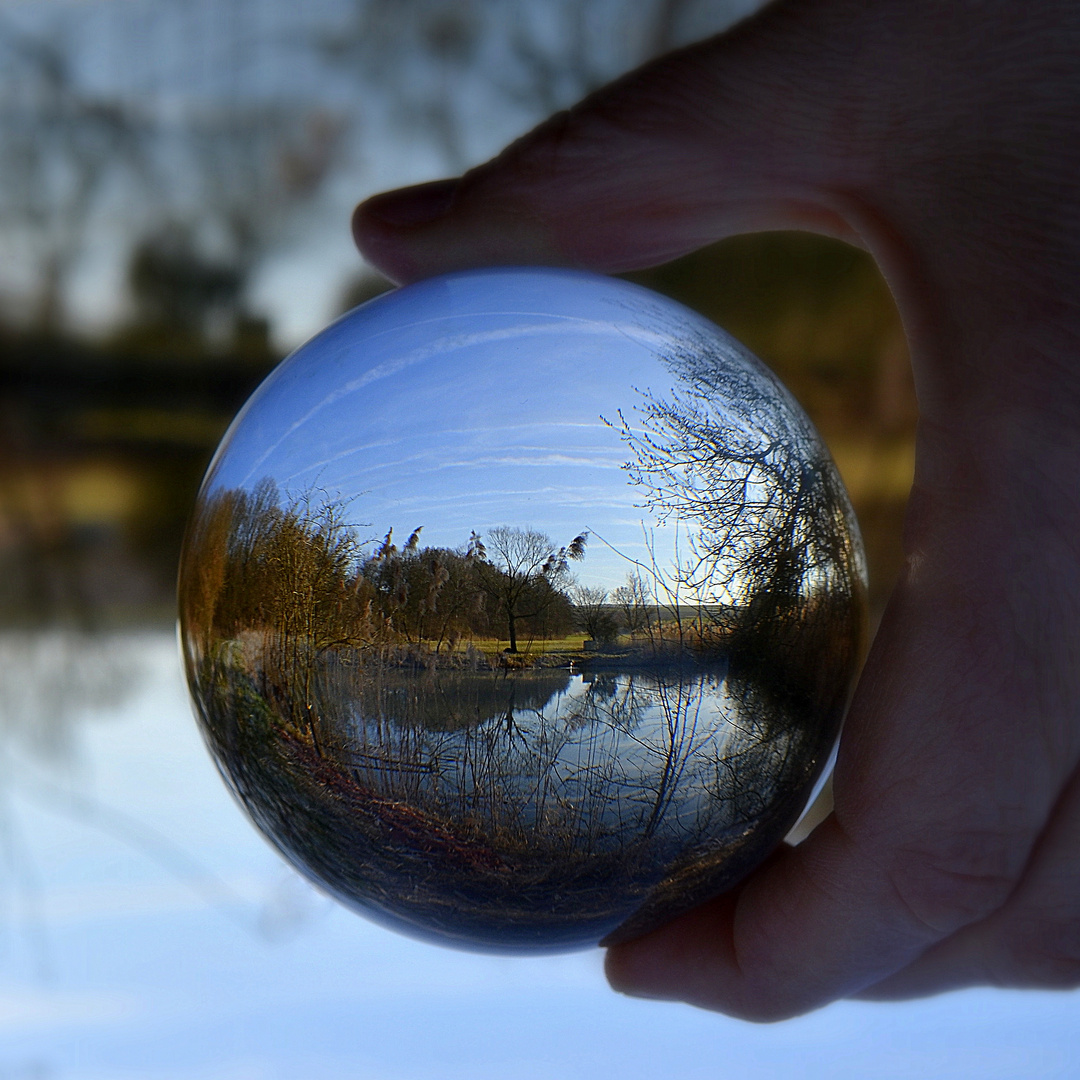 Ein nette Spielzeug! Glaskugel Nr. 1 Foto & Bild landschaft, bach