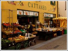 Ein Obststand in Ascona