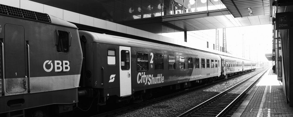 Ein ÖBB CityShuttle in Wels