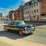 Ein Oldtimer auf der Straße