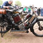 Ein Oldtimer-Motorrad vom unbekannten Hersteller