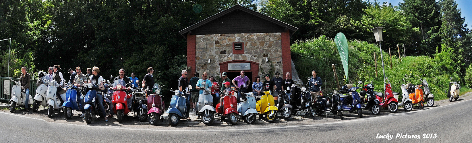 ein paar Vespas - Vespatreffen 2013