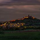 Ein paar Wolken, ´ne Burg und ein bisschen Mond ... fertig :-)