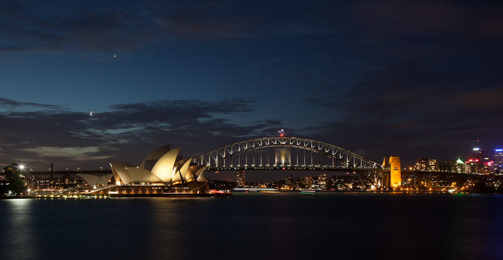 ein Panorama aus Sydney Oper und Harbour Bridge