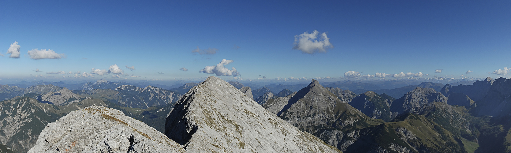 Ein Paradegipfel im Ostkarwendel [Ostseite]