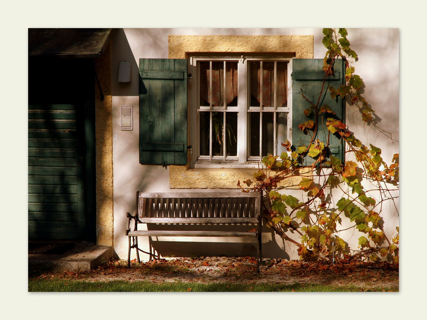 Ein Platz an der herbstlichen Sonne