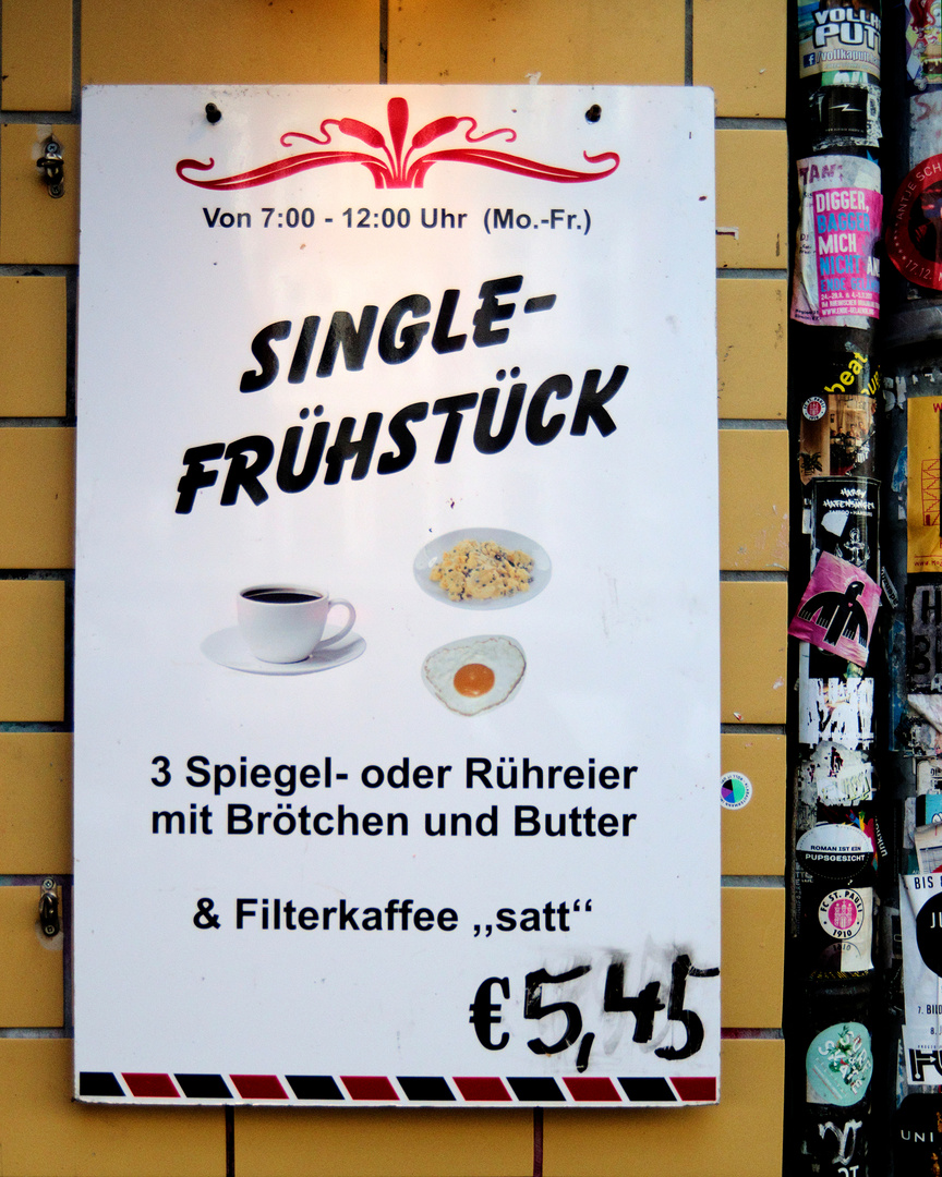 EIn preiswertes Frühstück (Bildformat 4:5)