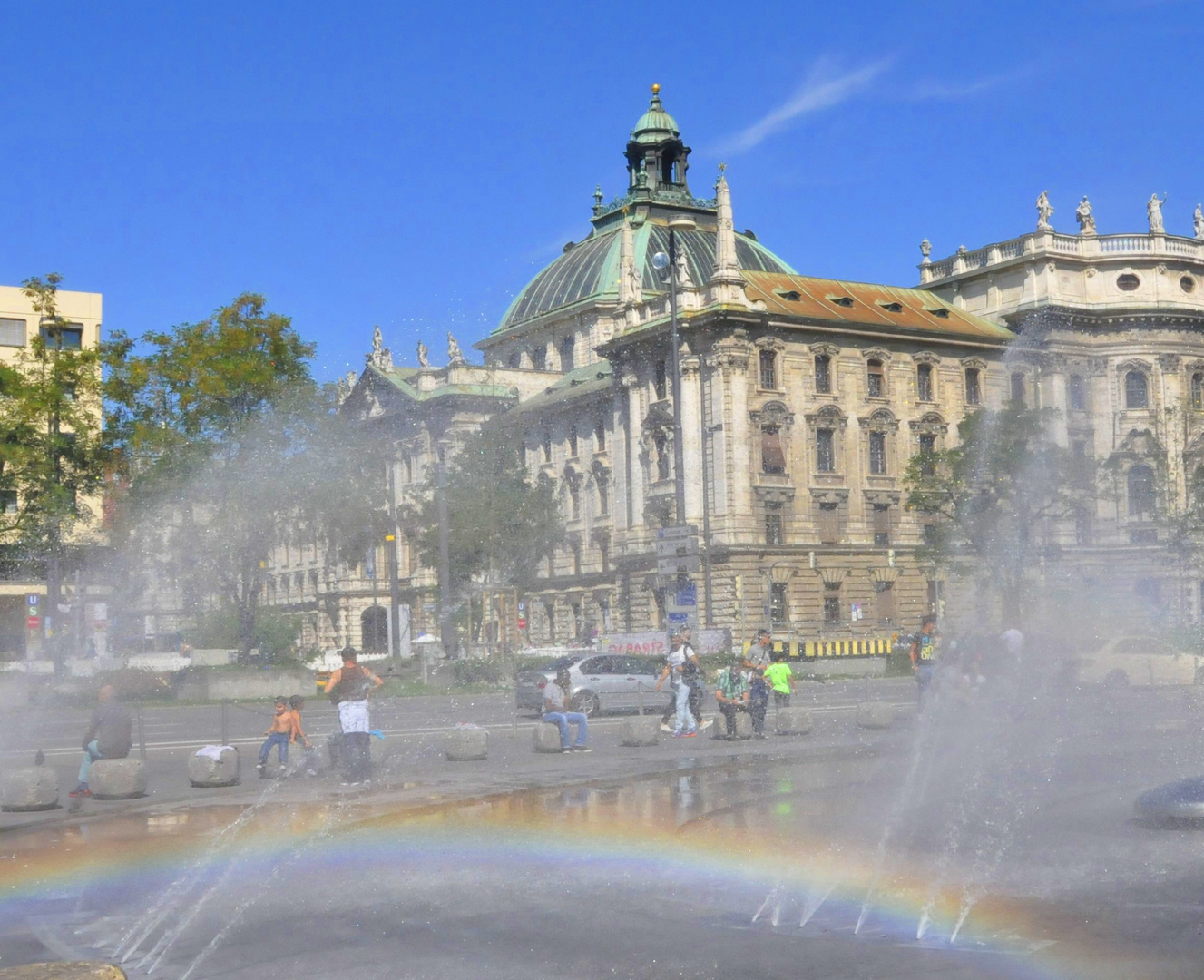 Ein Regenbogen am Boden...