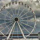 ein Riesenrad im Bau