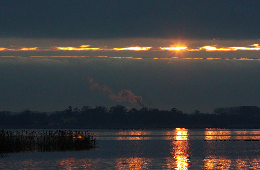 Ein Riß in der Wolkendecke