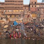 Ein rituelles Bad im Ganges