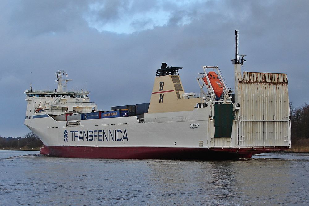ein RoRo-Schiff im Nord-Ostsee-Kanal 