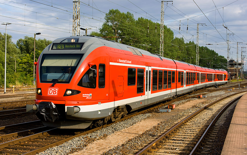 Ein roter ICETRAIN ? - na ja fast