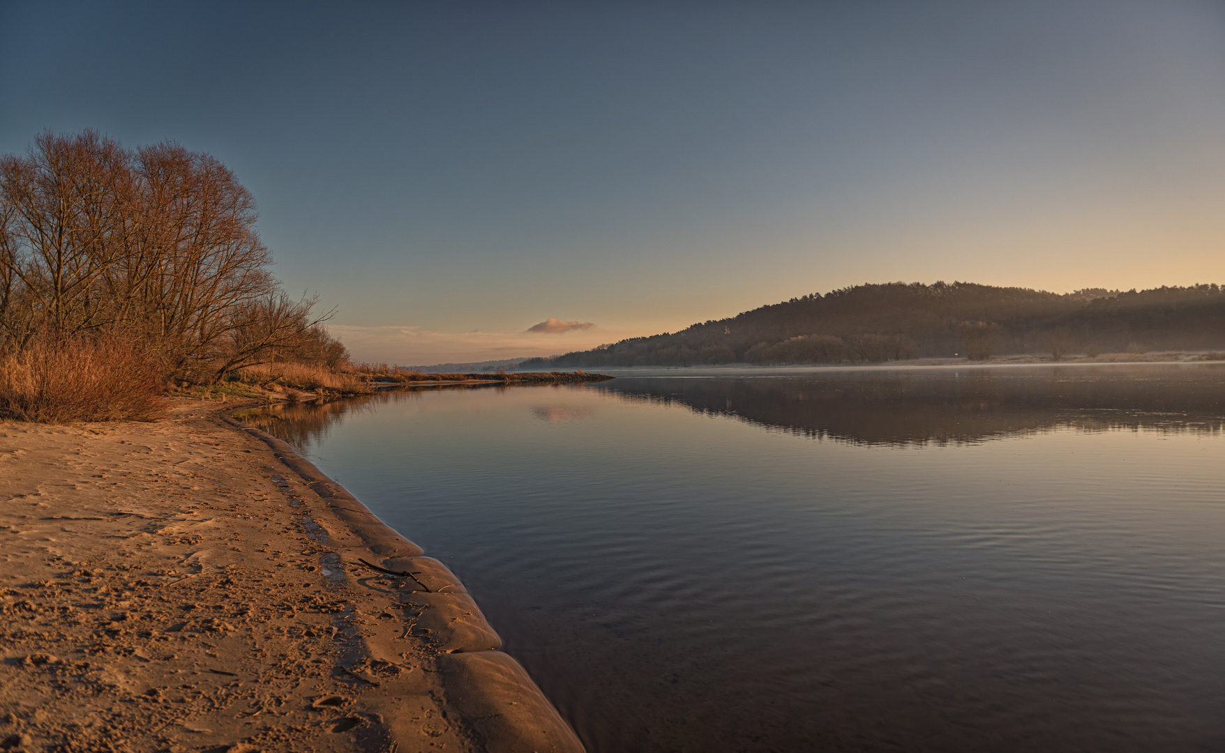 Ein ruhiger Tag an der Elbe