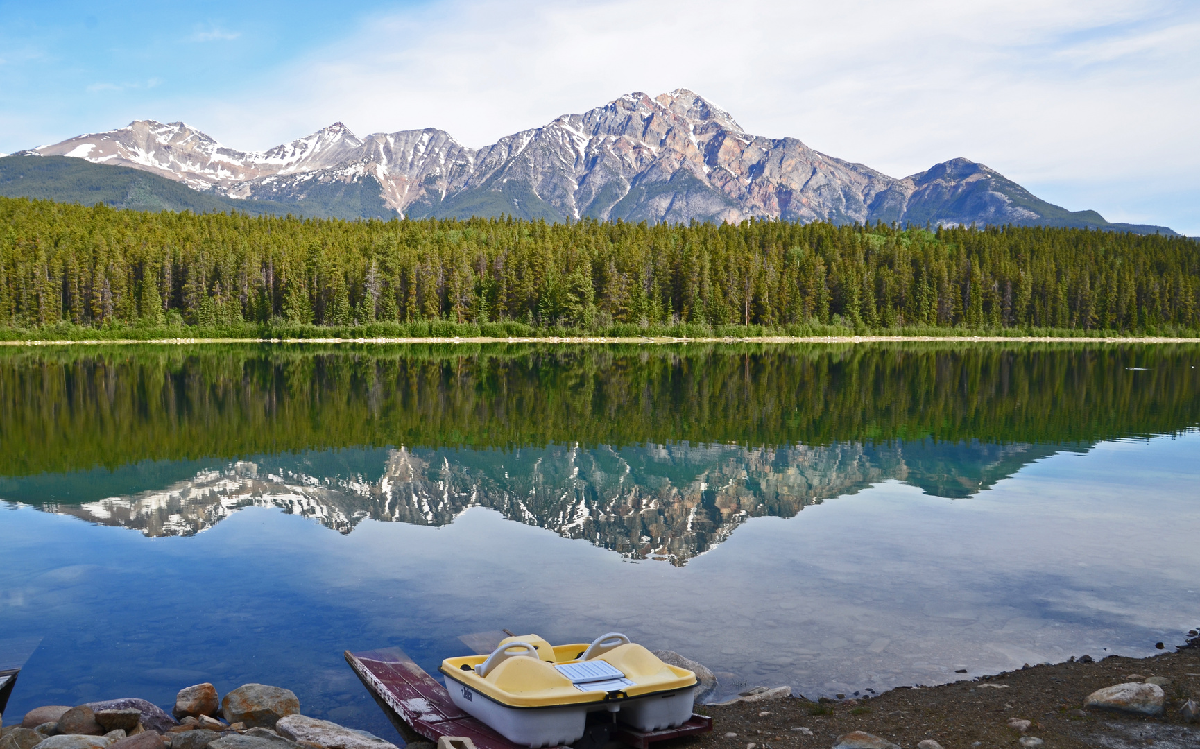 Ein ruhiger Tag in den kanadischen Rockies