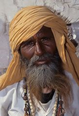 Ein Saddhu beim Pushkarfest in Rajasthan