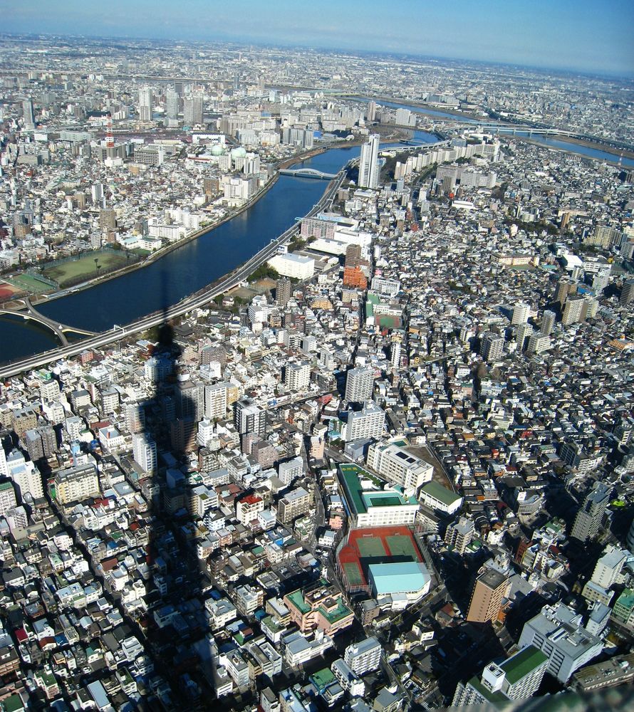 Ein Schatten fällt auf Tokyo ( 01.01.13 )