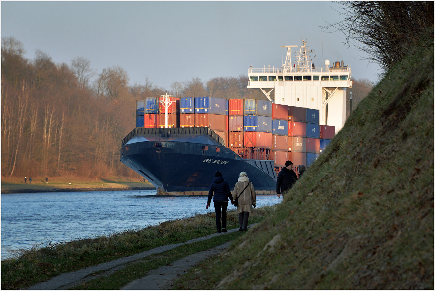 Ein Schiff kommt...